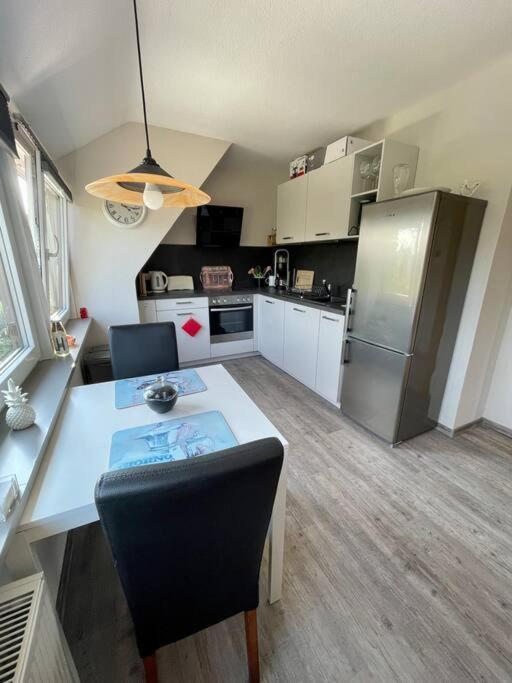 Dein Idyllisches Zuhause Auf Zeit In Norderstedt Apartamento Exterior foto